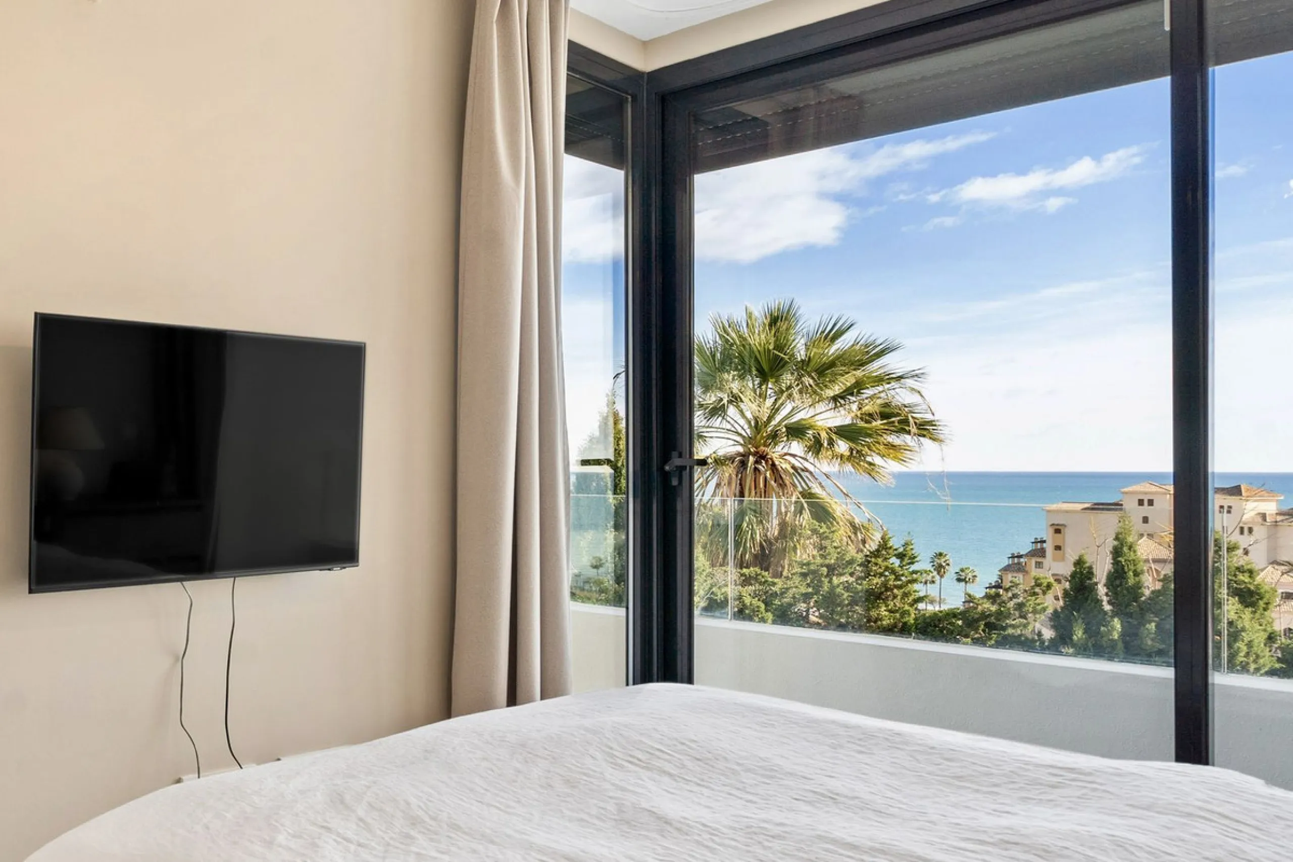 Modern 3-Bedroom Townhouse with Sea Views in One of Fuengirola's Best Locations