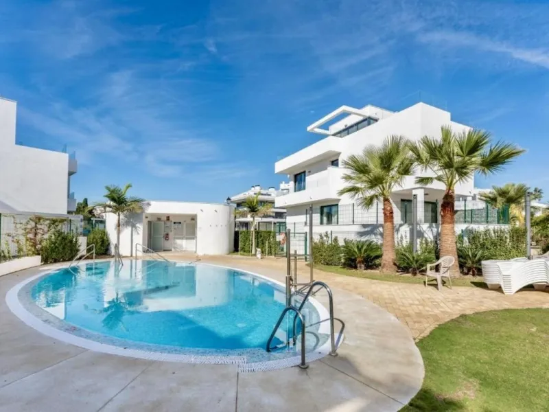 Modern 3-Bedroom Townhouse with Sea Views in One of Fuengirola's Best Locations