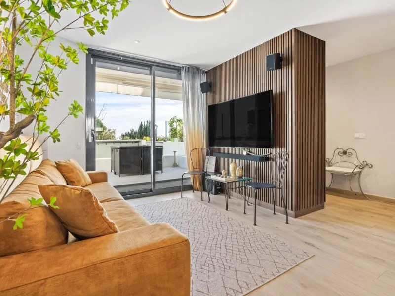 Modern 3-Bedroom Townhouse with Sea Views in One of Fuengirola's Best Locations