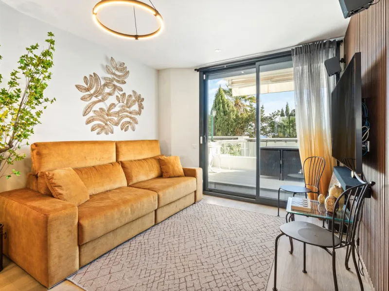 Modern 3-Bedroom Townhouse with Sea Views in One of Fuengirola's Best Locations