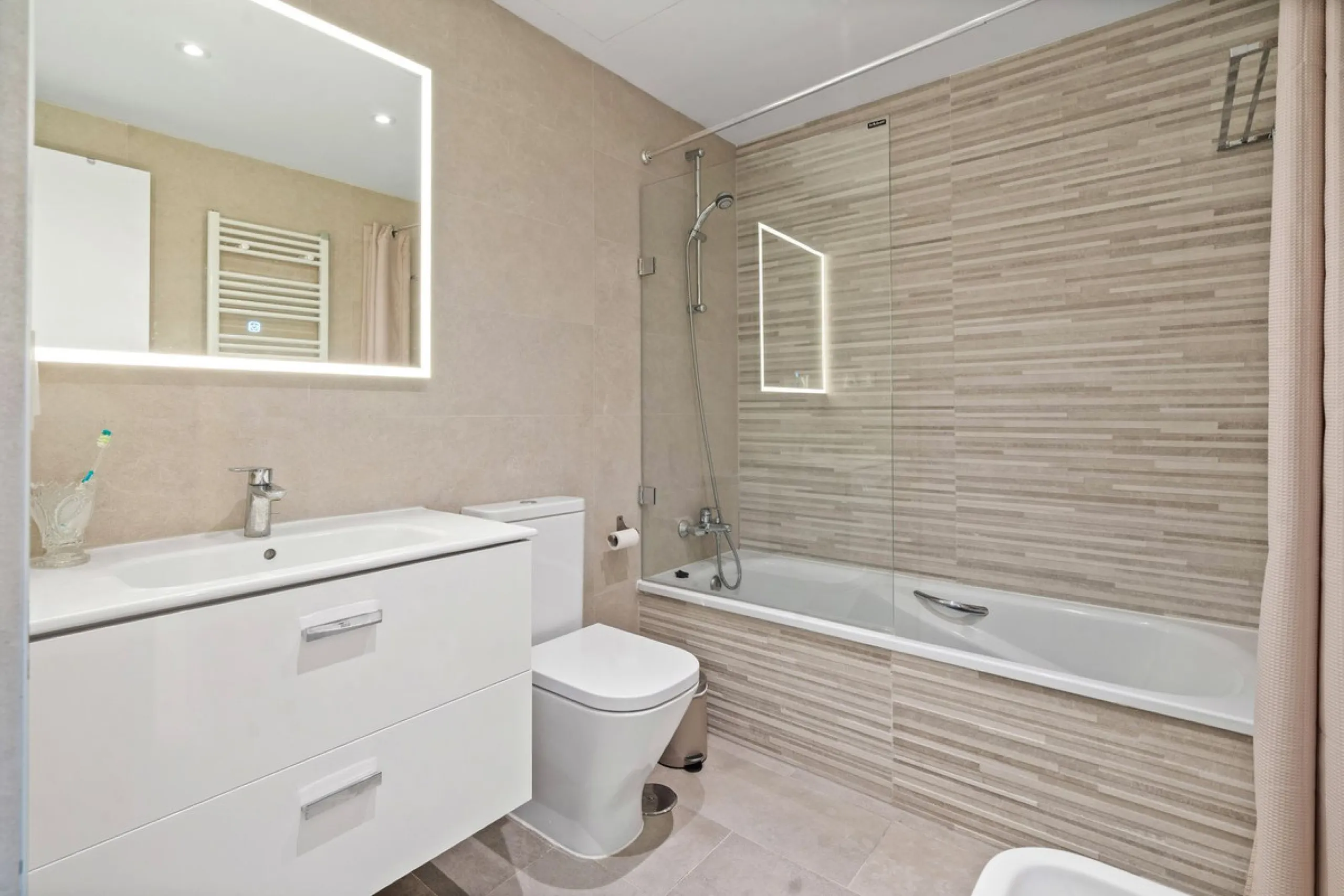 Modern 3-Bedroom Townhouse with Sea Views in One of Fuengirola's Best Locations