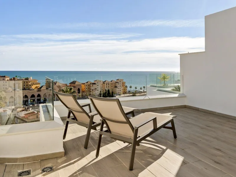 Modern 3-Bedroom Townhouse with Sea Views in One of Fuengirola's Best Locations