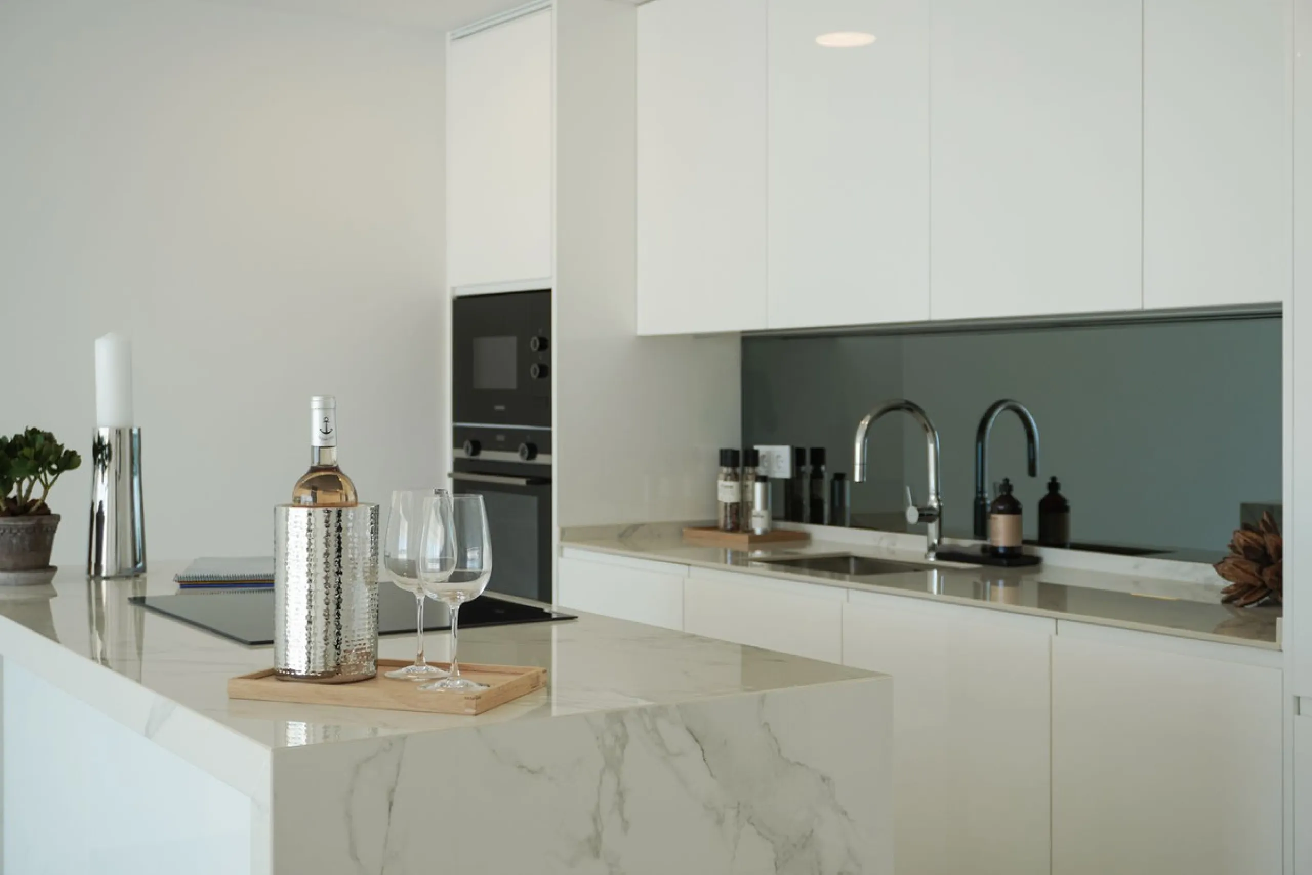 Brand new 3-bedroom apartment with sea views in La Cala de Mijas