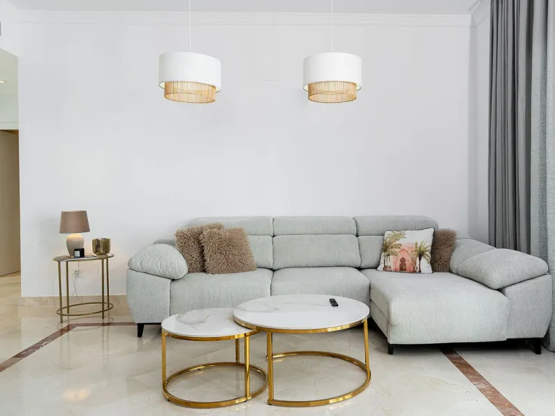 Apartment - Ground Floor Apartment в продаже в El Paraiso, Málaga. В доме 3 спален и 2 ванных комнат. Площадь дома 112 м². Площадь участка 10 м²