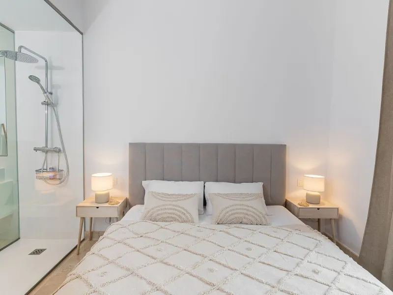 Apartment - Ground Floor Apartment в продаже в El Paraiso, Málaga. В доме 3 спален и 2 ванных комнат. Площадь дома 112 м². Площадь участка 10 м²