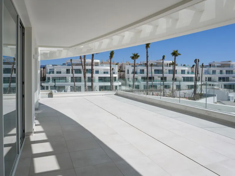 Brand new 3-bedroom apartment with sea views in La Cala de Mijas