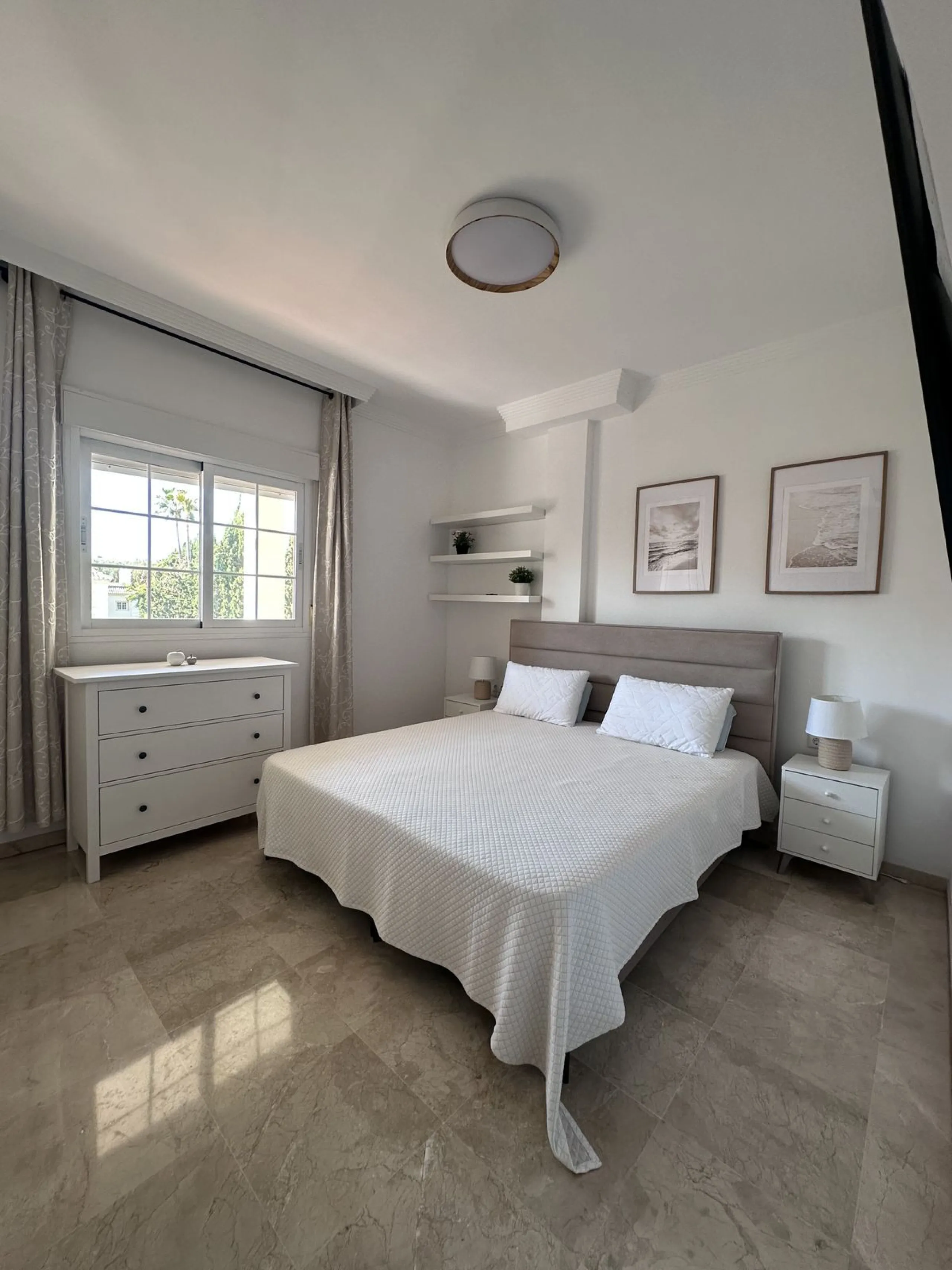 Middle Floor Apartment, Nueva Andalucía, Costa del Sol.