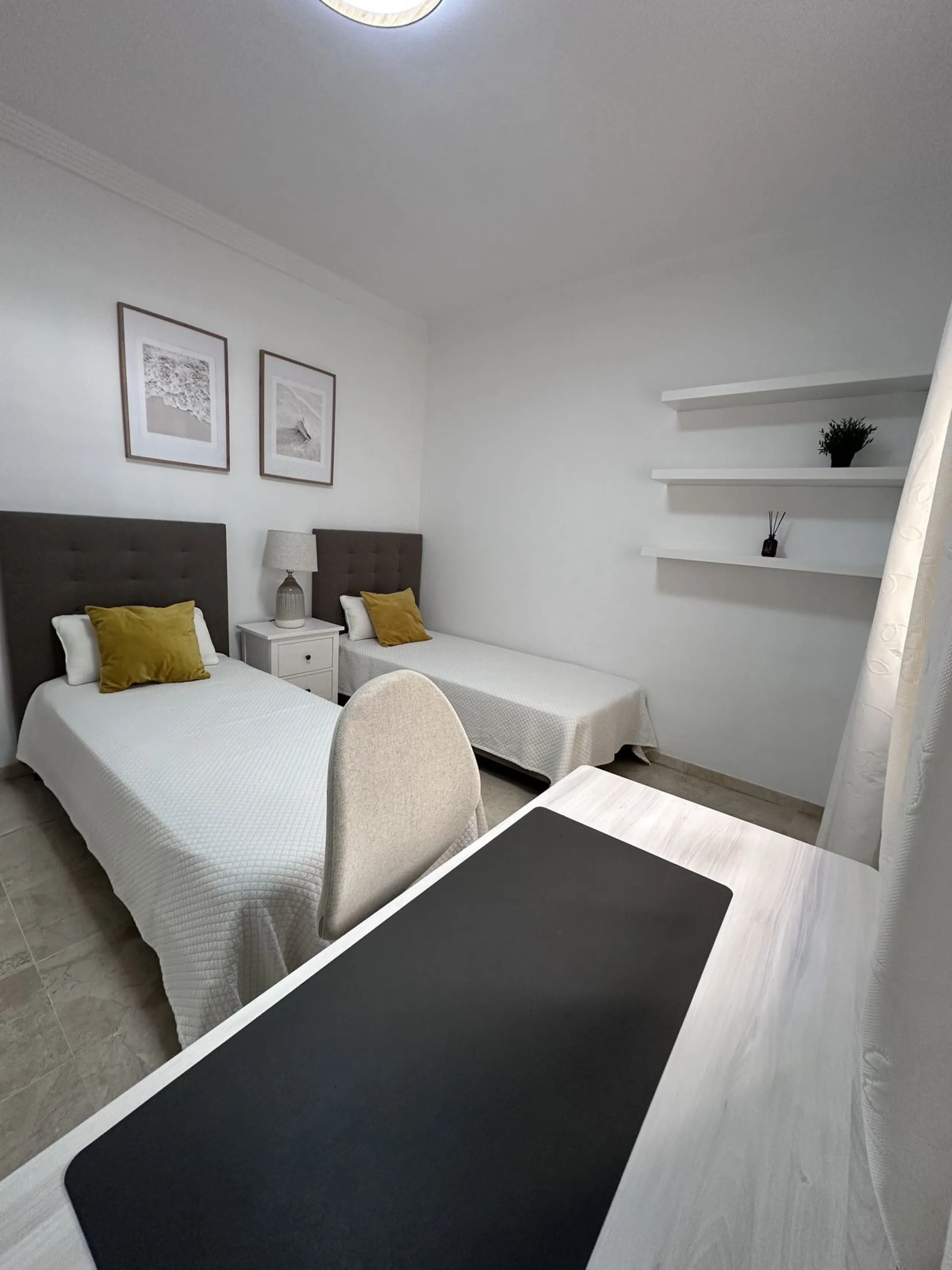Middle Floor Apartment, Nueva Andalucía, Costa del Sol.