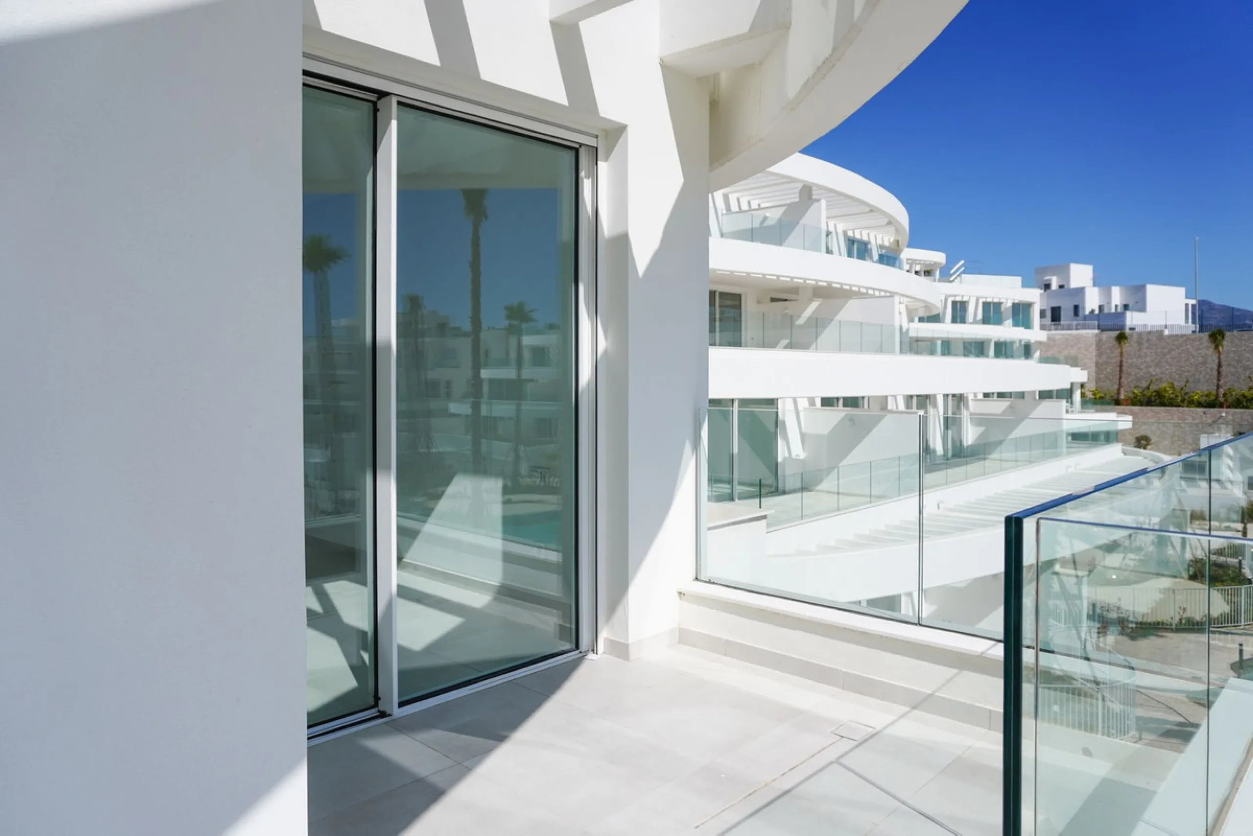 Brand new 3-bedroom apartment with sea views in La Cala de Mijas
