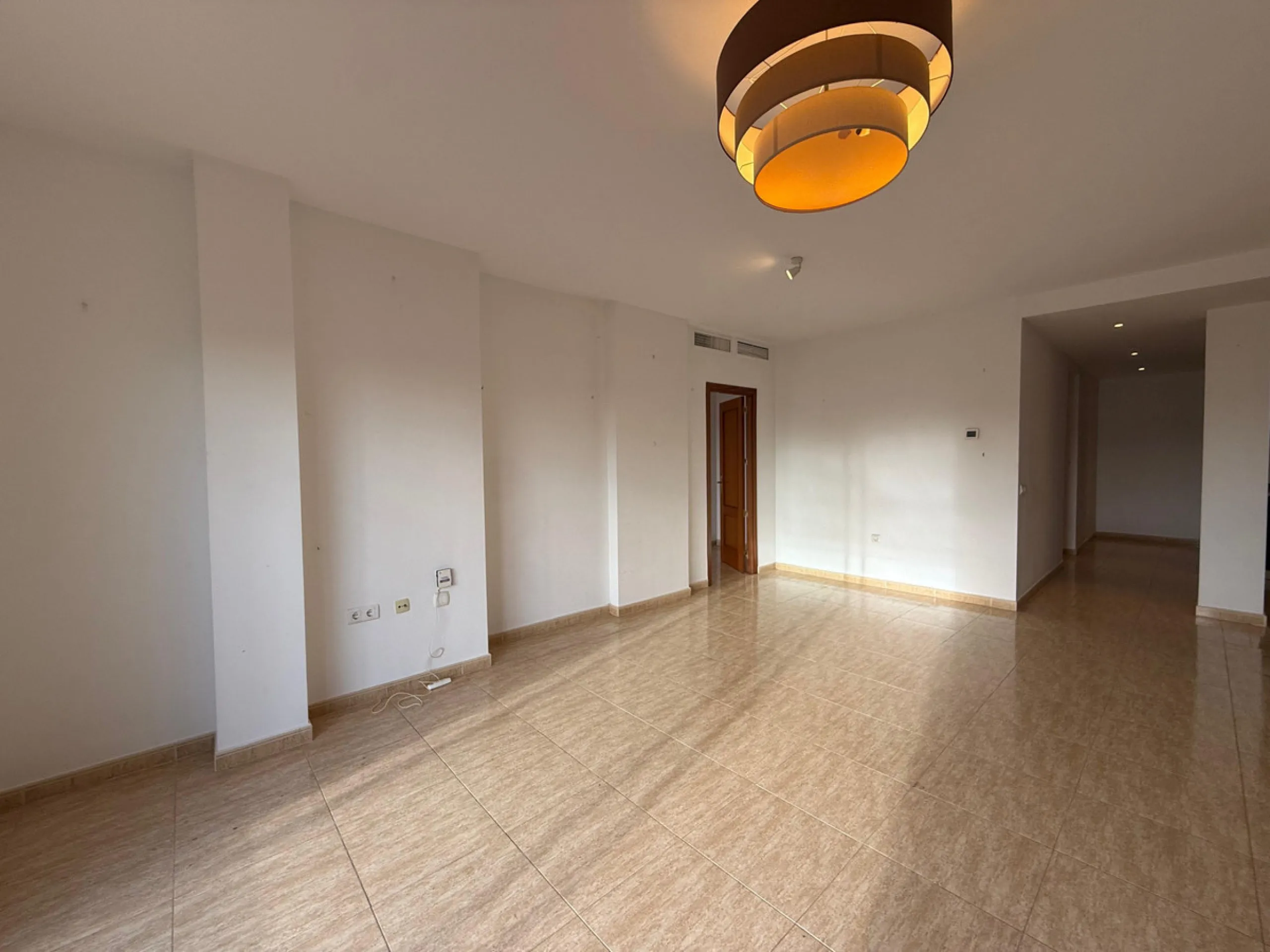 Apartment - Penthouse в продаже в Marbella, Málaga. В доме 3 спален и 2 ванных комнат. Площадь дома 165 м²