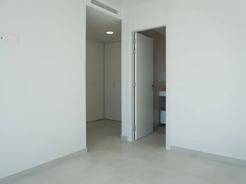 Brand new 3-bedroom apartment with sea views in La Cala de Mijas