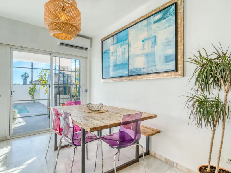 Stunning fully refurbished villa located in the sought after area of Bel Air on Estepona's New Golden Mile.