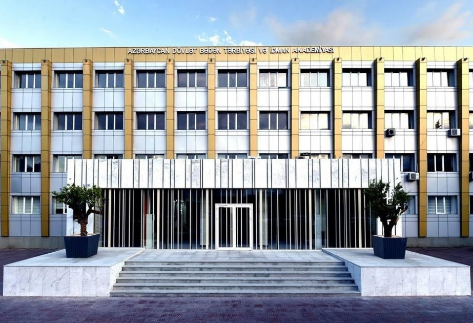 Akademiyada nöqsanlar aşkarlanıb: