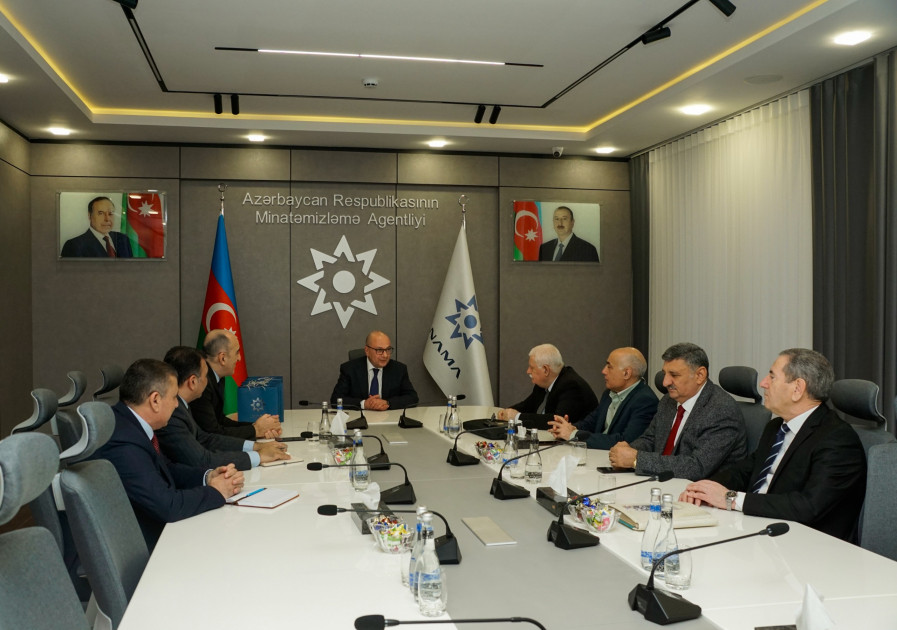 İctimai şuranın üzvlərinə yubiley medalı təqdim olunub
