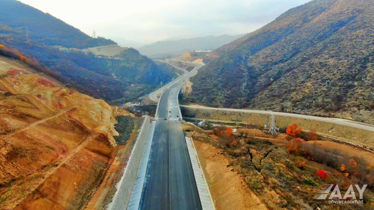 Bu yolun tikintisi yekunlaşır