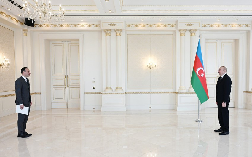 İlham Əliyev Sloveniya səfirinin etimadnaməsini qəbul edib -