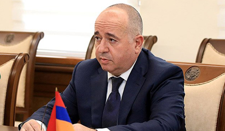 Erməni general: "Xalqımız Rusiya ilə münasibətlərin korlanmasının əleyhinədir"