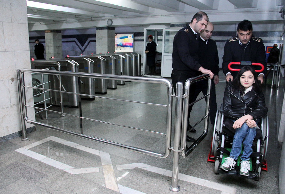 “Əlçatan metro” istifadəçilərinin sayı artıb