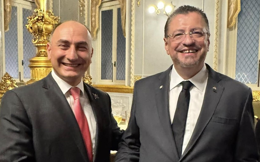 Azərbaycan səfiri Kosta-Rika Prezidenti ilə görüşüb