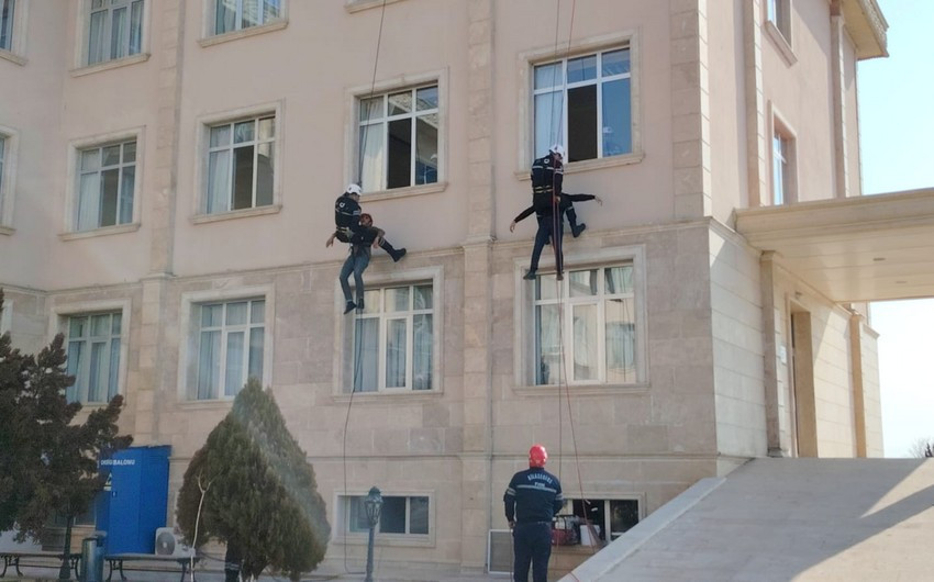 Naxçıvan FHN Babək rayon Mərkəzi Xəstəxanasında təlim keçirib