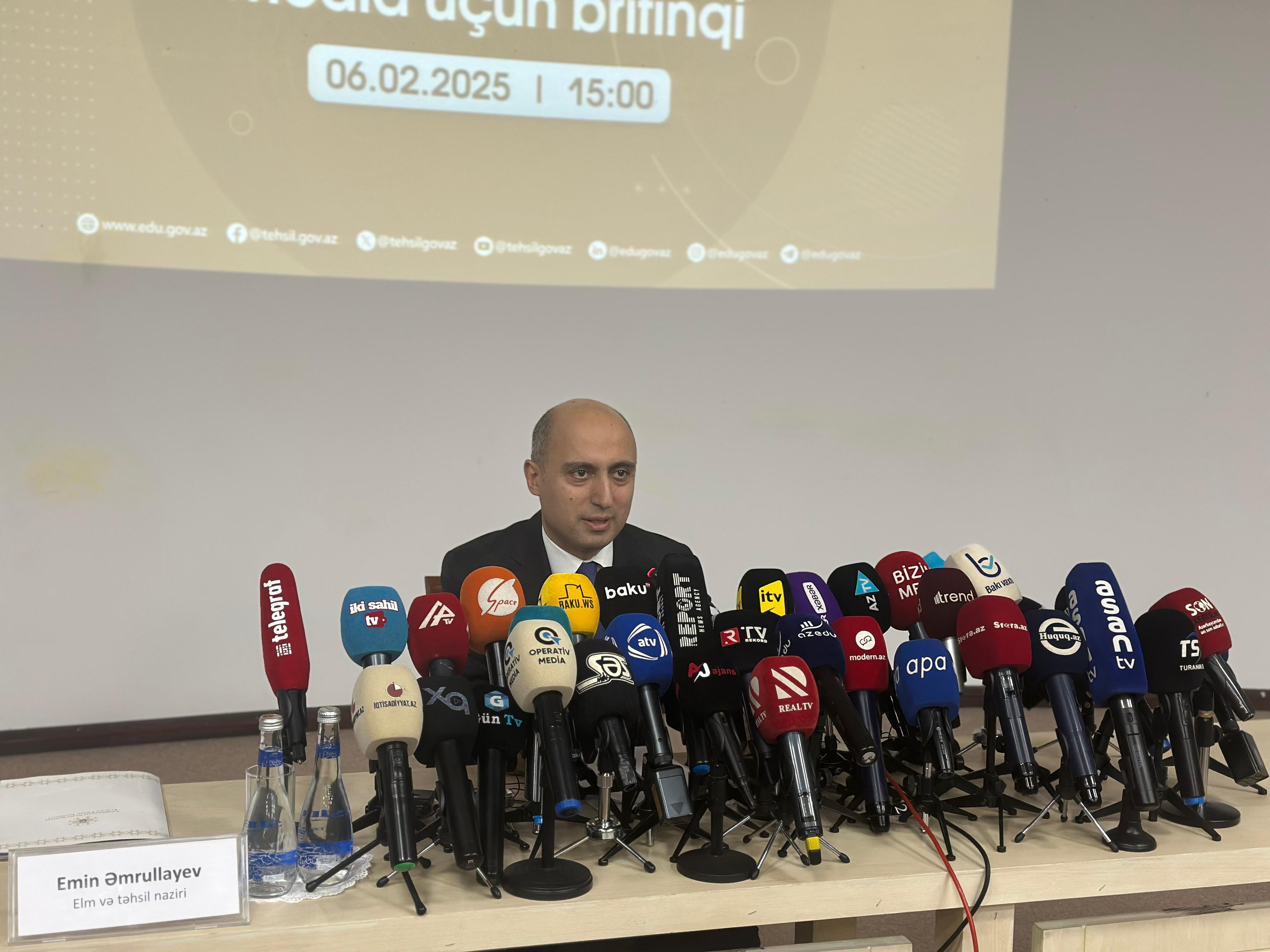 Elm və təhsil naziri brifinq keçirdi - hansı mövzular müzakirə olundu?