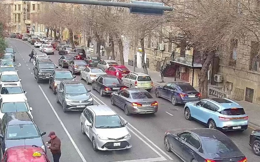 Tıxac olan yollar açıqlanıb