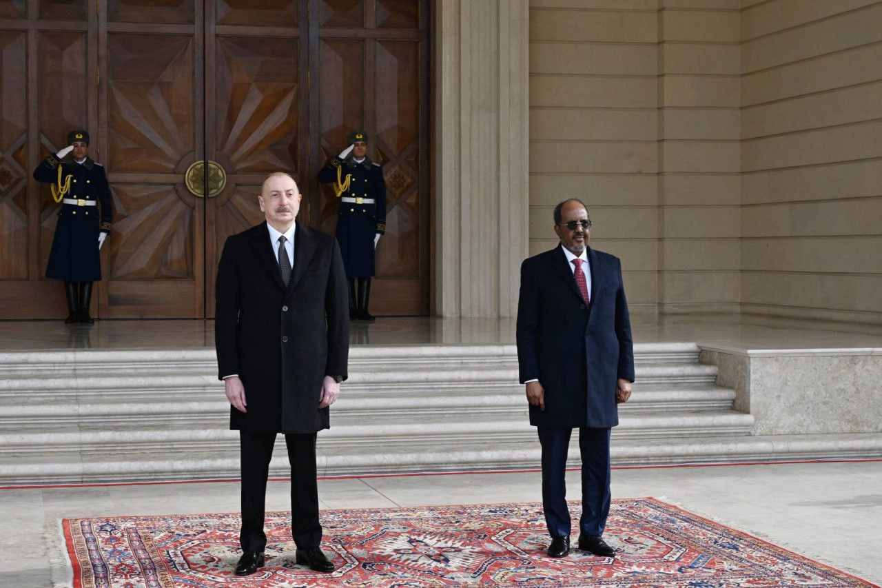 Somali Prezidenti Hasan Şeyx Mahmudun rəsmi qarşılanma mərasimi olub