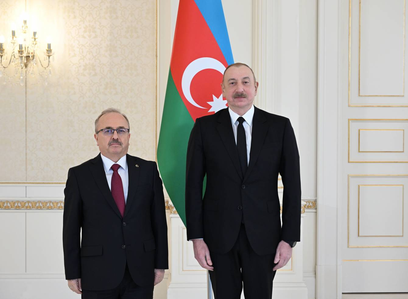 Prezident İlham Əliyev Türkiyənin yeni səfirinin etimadnaməsini qəbul edib-