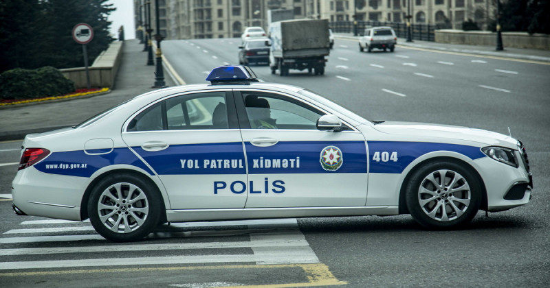 Yol polisi əlverişsiz hava şəraiti ilə bağlı sürücülərə müraciət etdi