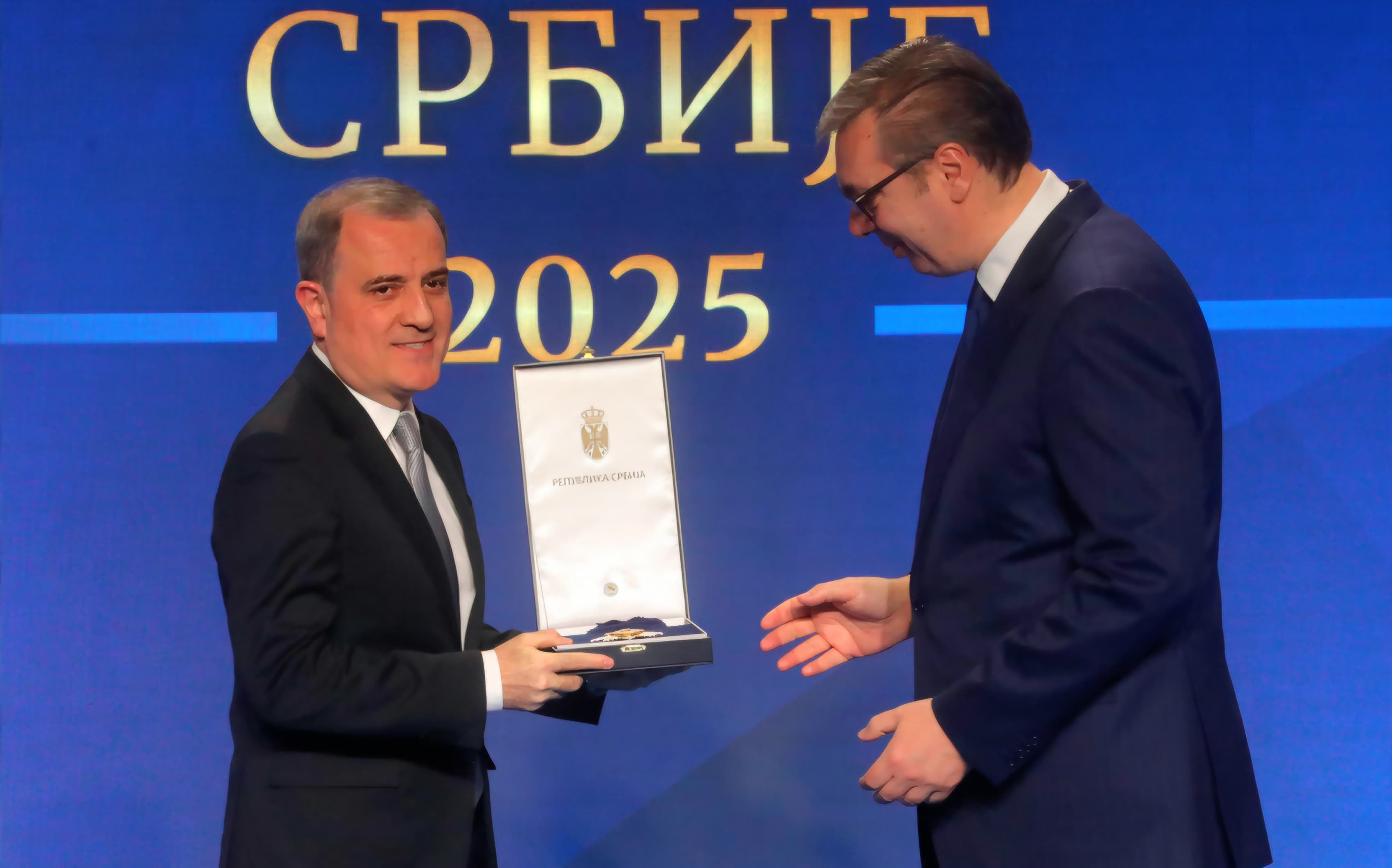 Serbiya Prezidenti Ceyhun Bayramovu ordenlə təltif etdi