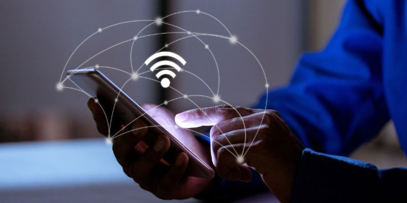 Azərbaycan yanvarda internetin orta sürətinə görə irəliləyib