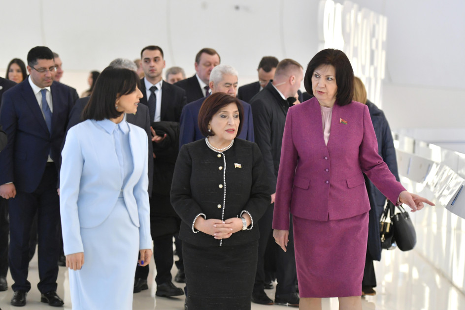 Belarus Milli Assambleyası Respublika Şurasının sədri Heydər Əliyev Mərkəzində olub