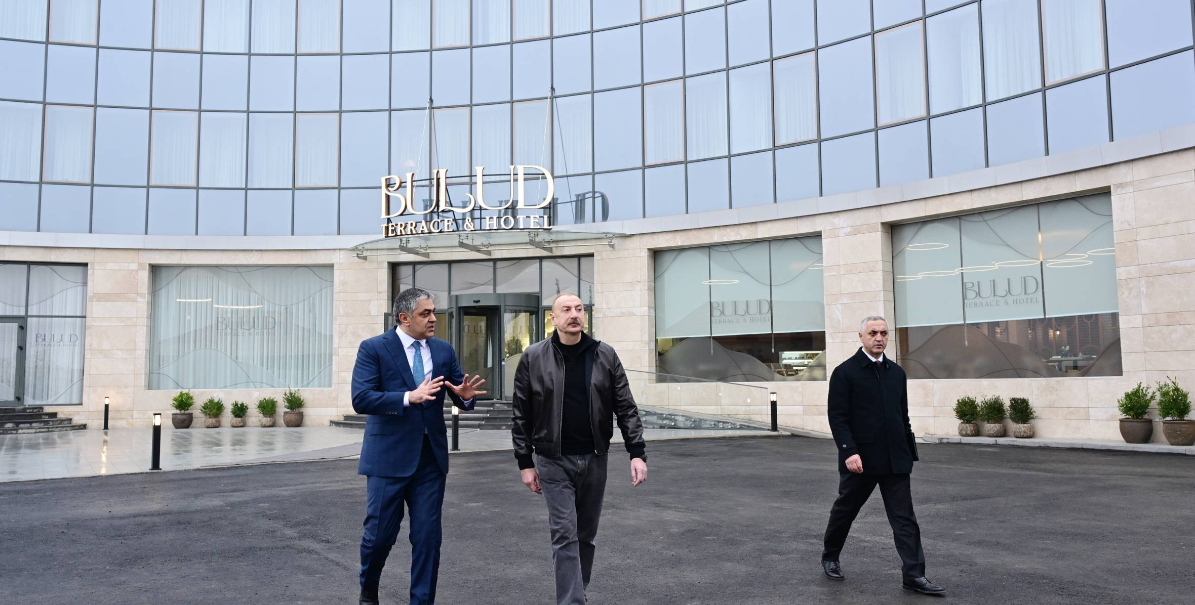 Prezident  Xankəndidə “Bulud” hotelin açılışında iştirak edib -