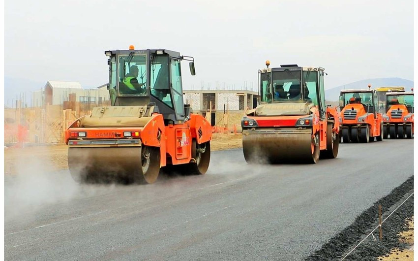 Füzuli şəhərinin daxili yollarının tikintisi sürətlə davam etdirilir