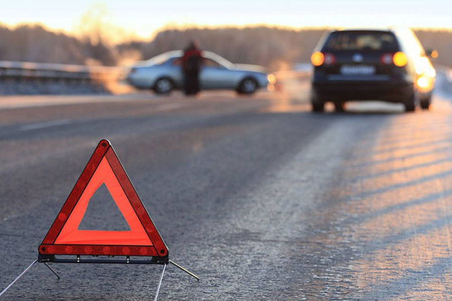 Yol qəzası olub, ölən və xəsarət alanlar var