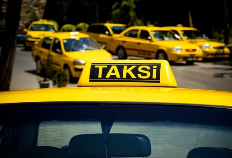 İmtahandan uğurla keçən taksi sürücülərinin sertifikatlarının verilməsinə başlanılıb