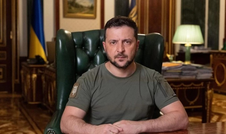 Zelenski prezident olaraq qalır: Ali Rada ona dəstək bəyanatını qəbul etdi