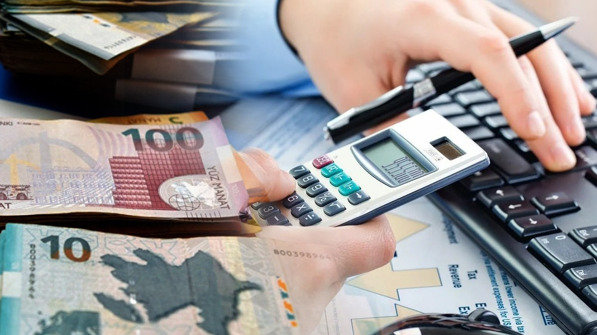 İnformasiya və rabitə sektorunda çalışan işçilərin orta aylıq əməkhaqqı 11%-dən çox artıb