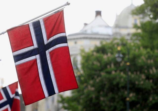 Norveç ABŞ hərbi gəmilərinə yanacaq təchizatını dayandırır