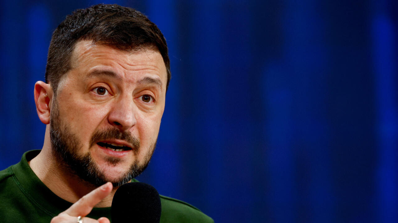 Volodimir Zelenski: Ədalətli sülh üçün bir sıra qərarlar hazırlanır