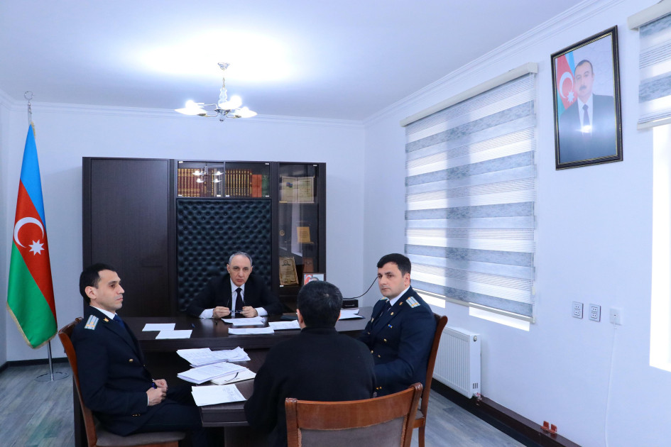 Baş prokuror Beyləqanda vətəndaşların müraciətlərini dinləyib