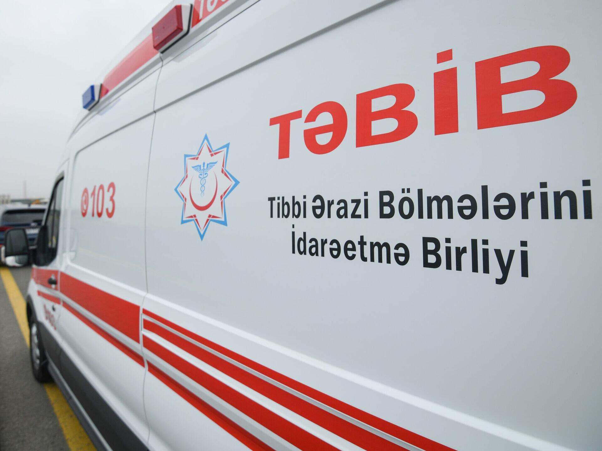 TƏBİB - in təcili tibbi yardım briqadaları Bakıda yanan zavodun ərazisinə cəlb olunub