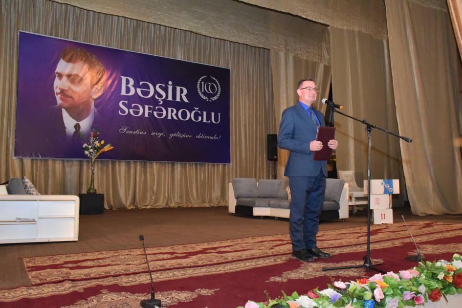 Xalq artisti Bəşir Səfəroğlunun 100 illik yubileyi qeyd olunub