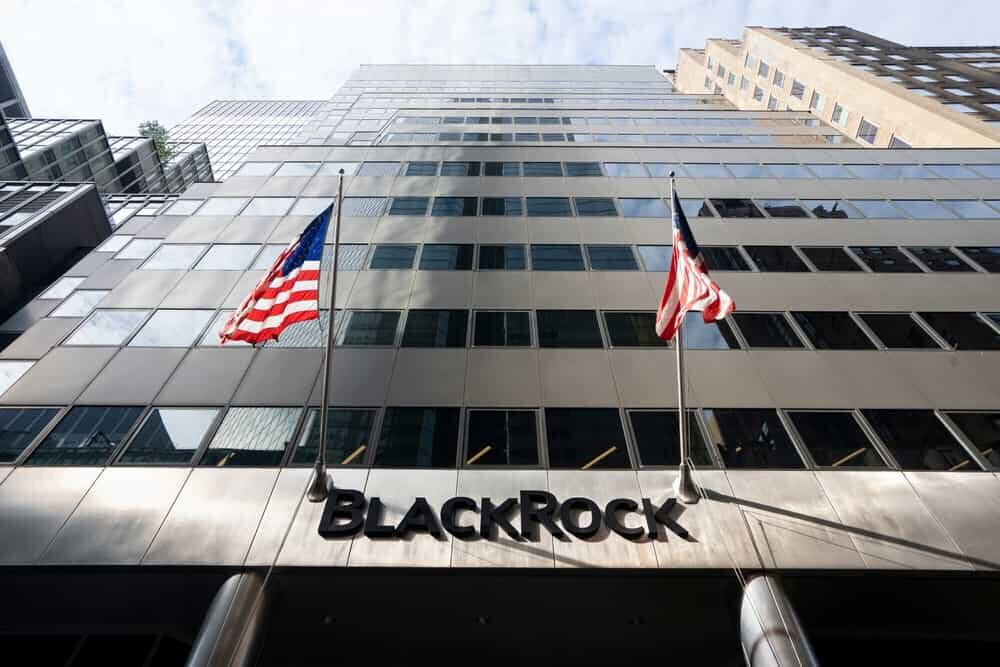 BlackRock Panama Kanalında limanları alır