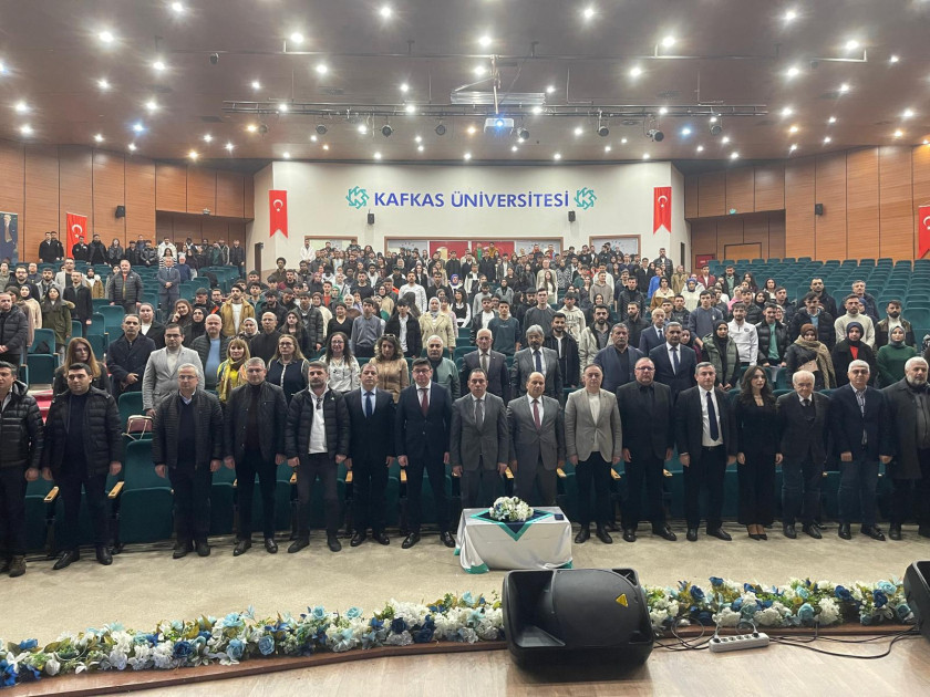 Qars Qafqaz Universitetində “Türkiyə və Azərbaycan münasibətlərində təhlükəsizlik aspektləri” mövzusu müzakirə edilib