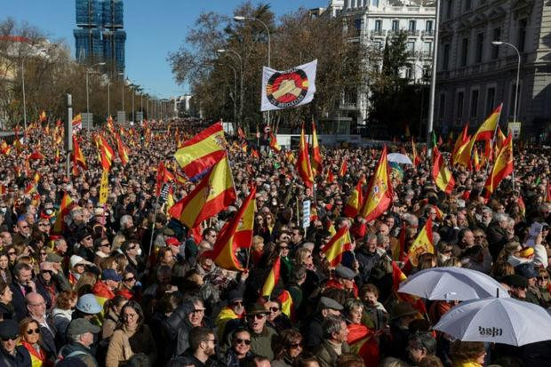 8 Mart münasibətilə qadınlar etiraz aksiyası keçiriblər