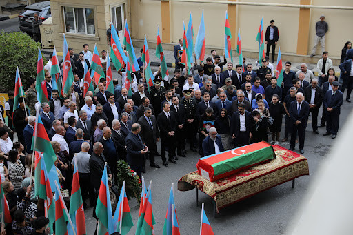 Qələbəni bizə bəxş edən şəhidlərimizin, qəhrəman Vətən övladlarının fədakarlıqlarını heç vaxt unutmayacağıq