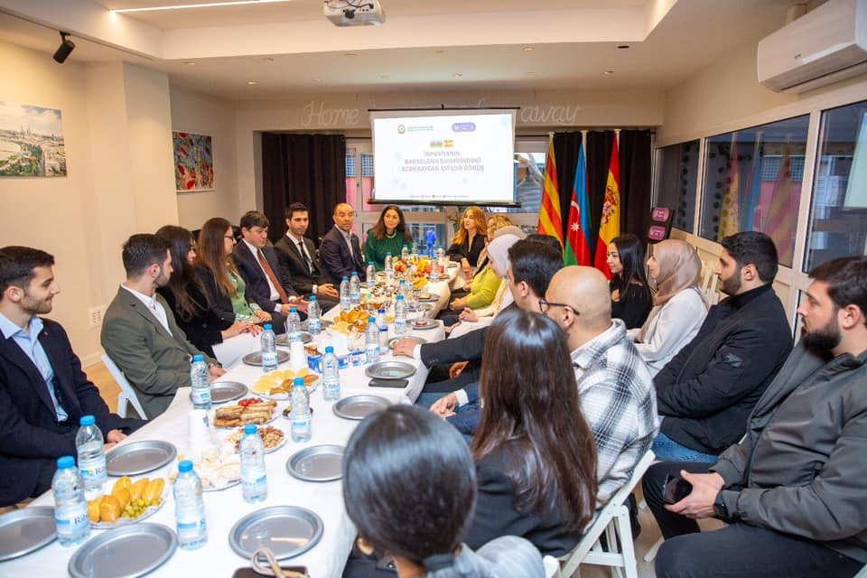 Fuad Muradov Barselona Azərbaycan Evini ziyarət edib