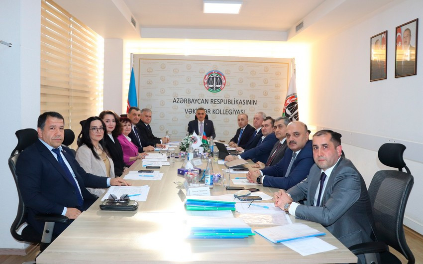 4 vəkilə xəbərdarlıq edildi, 2 vəkilə isə töhmət verildi