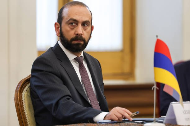 Mirzoyan: İrəvan və Bakı sülh sazişi qüvvəyə mindikdən sonra iddialarını geri götürəcək